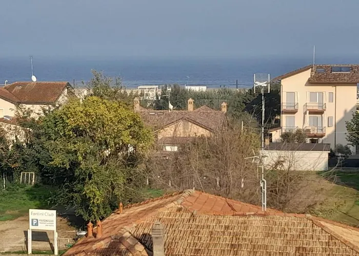 Marbella Ξενοδοχείο Τσέρβια